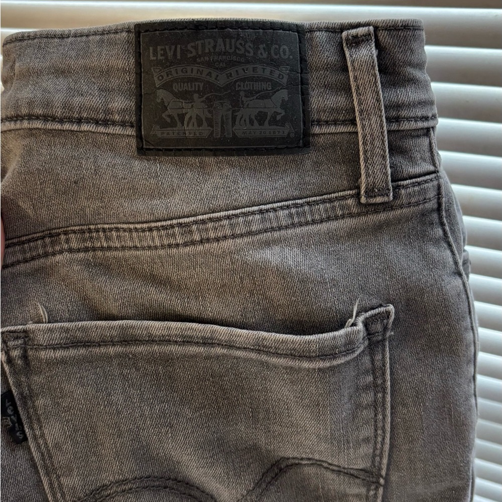 LEVI GREY SKINNY JEANS